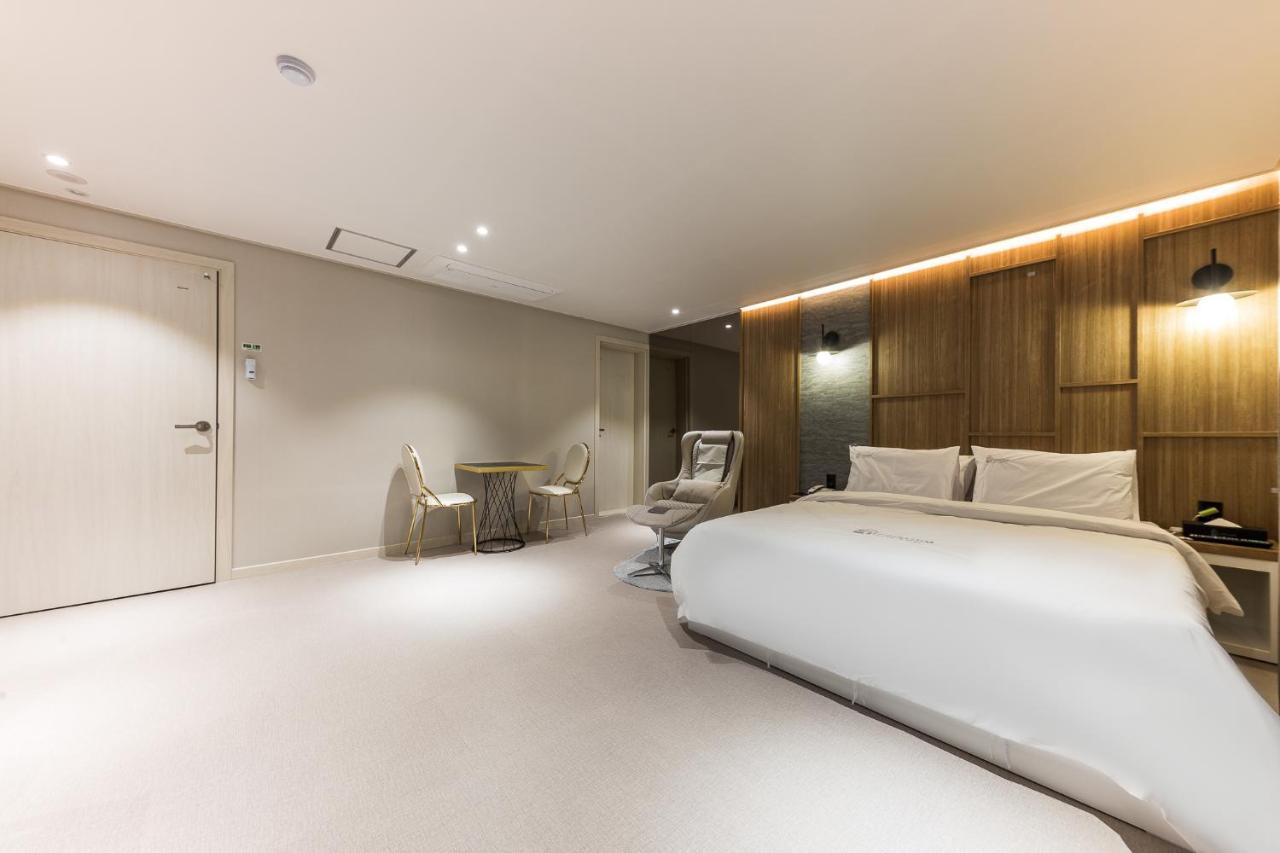 Hotel Lium Cheonan Exterior foto